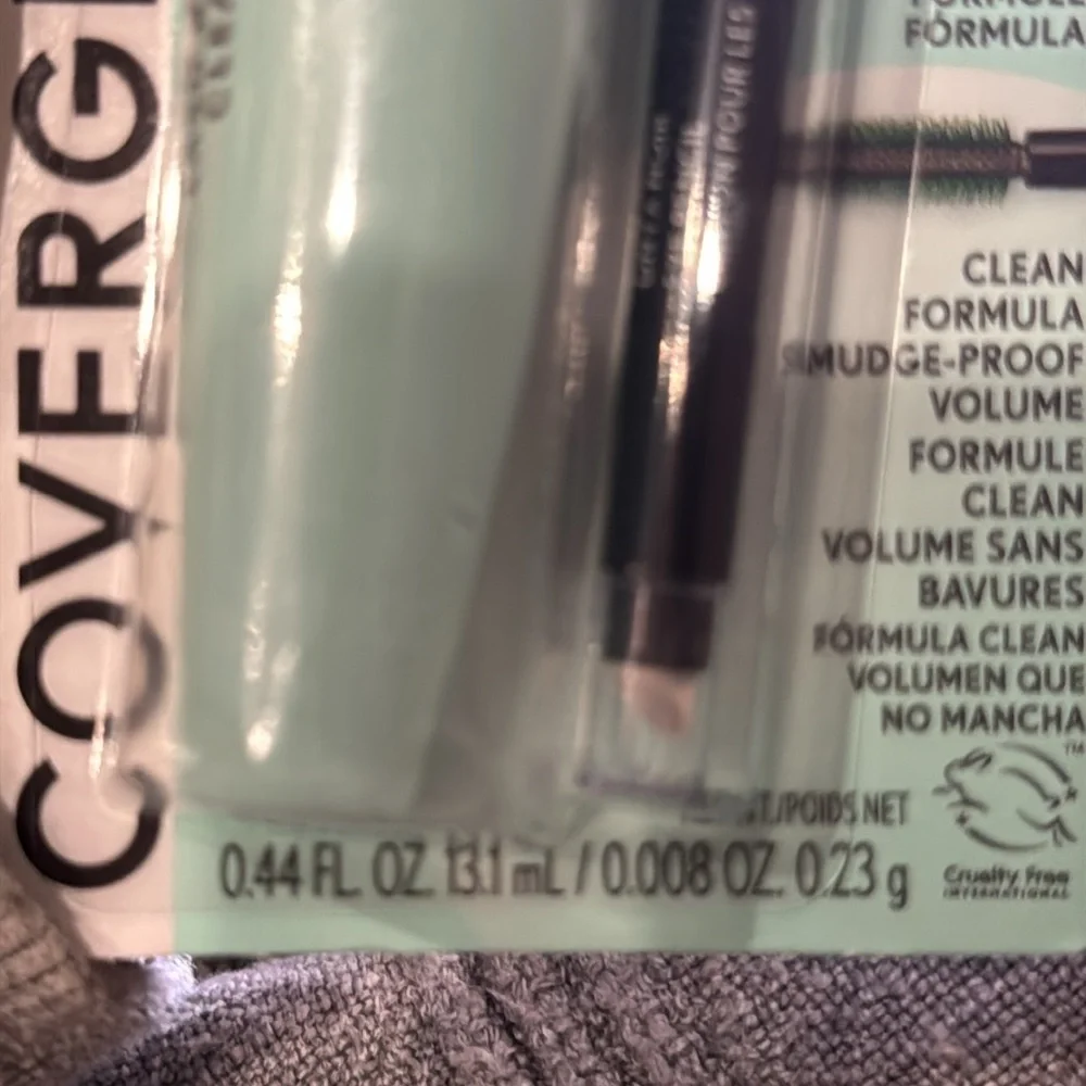 COVERGIRL Lash Blast Clean 800 Mascara - Perfect Point Plus Eyeliner 200  Pencil